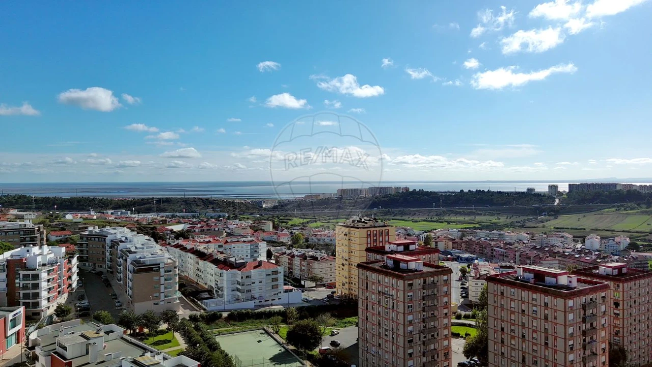 Terreno para Venda em Vialonga Foto 9