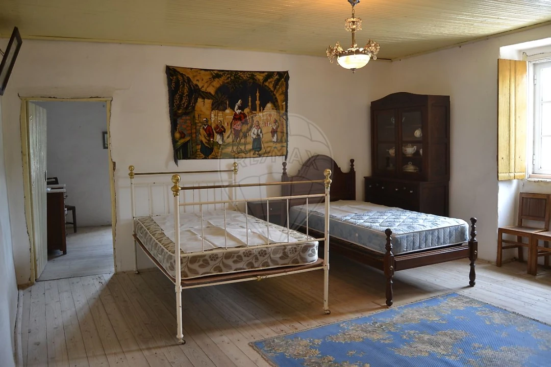 Moradia T3 para Venda em Ribeira de Nisa e Carreiras Foto 2