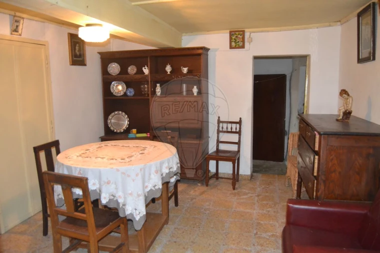 Moradia T3 para Venda em Ribeira de Nisa e Carreiras Foto 9