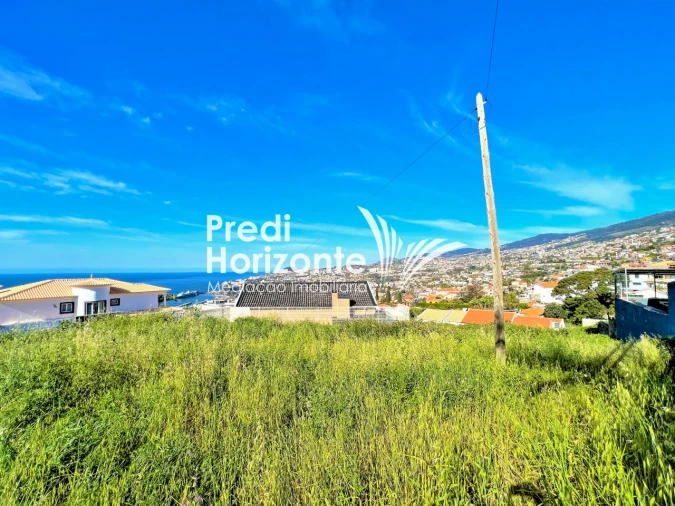 Terreno para Venda em Funchal (Santa Maria Maior)