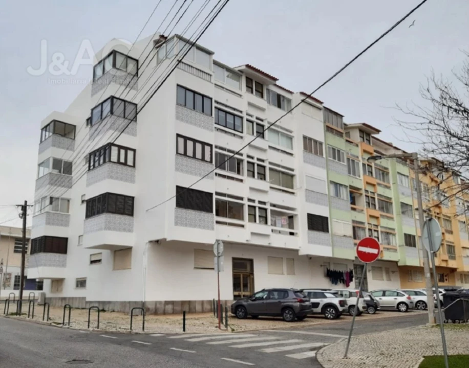 Apartamento T1 para Venda em Cascais e Estoril Foto 2