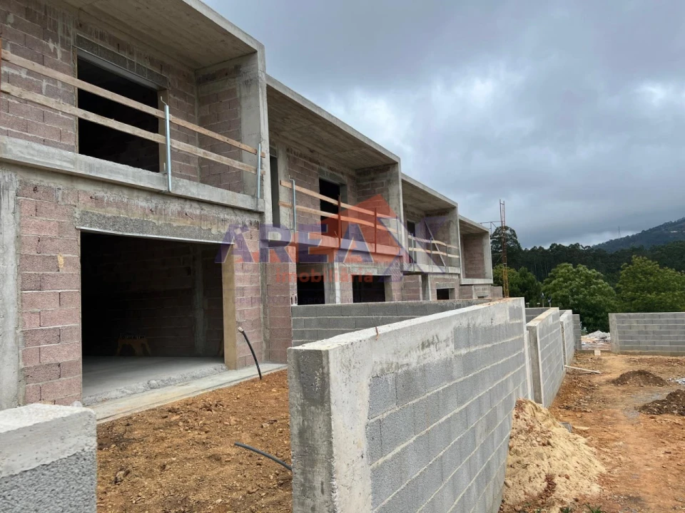 Moradia T3 para Venda em Nogueira do Cravo e Pindelo Foto 12