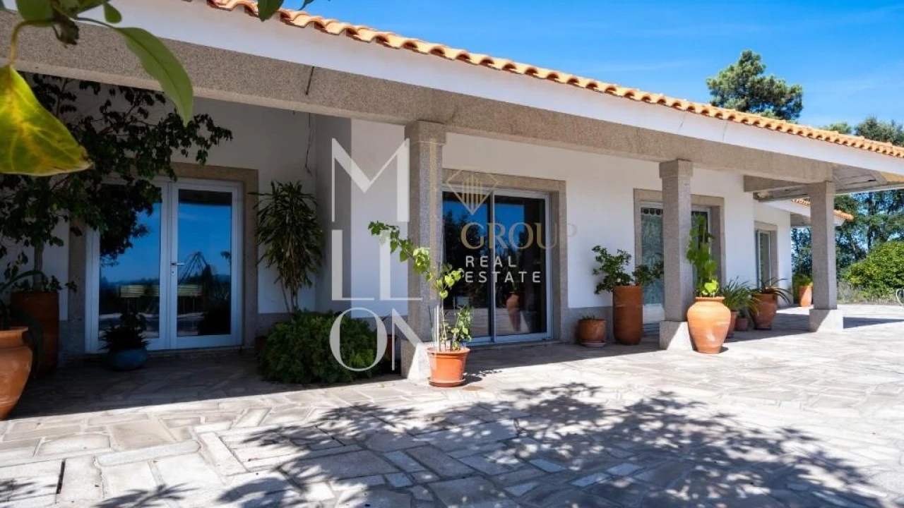 Moradia T5 para Venda em Eiriz Foto 33