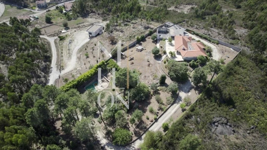 Moradia T5 para Venda em Eiriz Foto 57