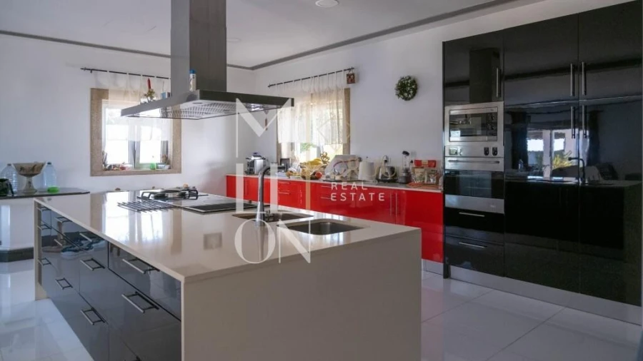 Moradia T5 para Venda em Eiriz Foto 23