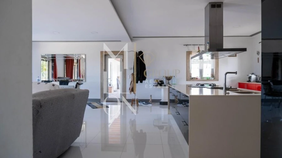 Moradia T5 para Venda em Eiriz Foto 54