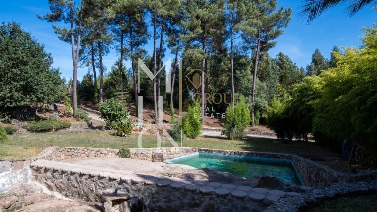 Moradia T5 para Venda em Eiriz Foto 38