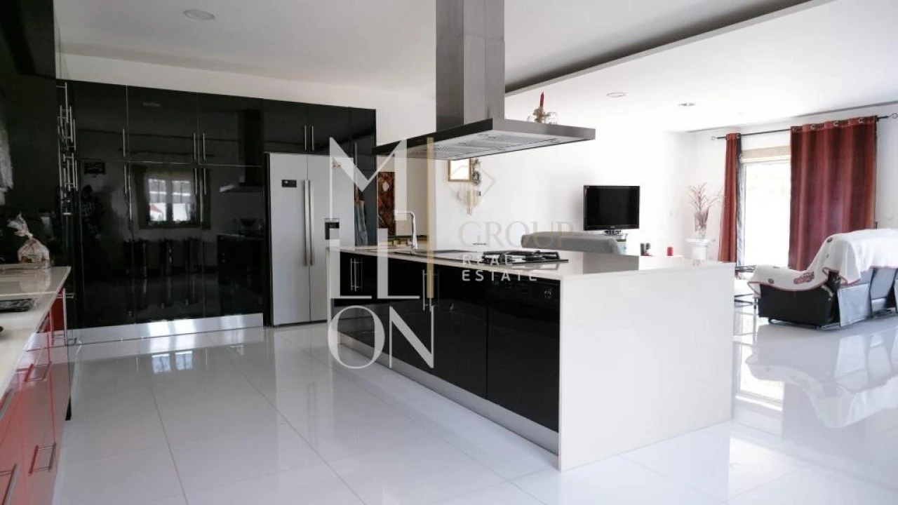 Moradia T5 para Venda em Eiriz Foto 25