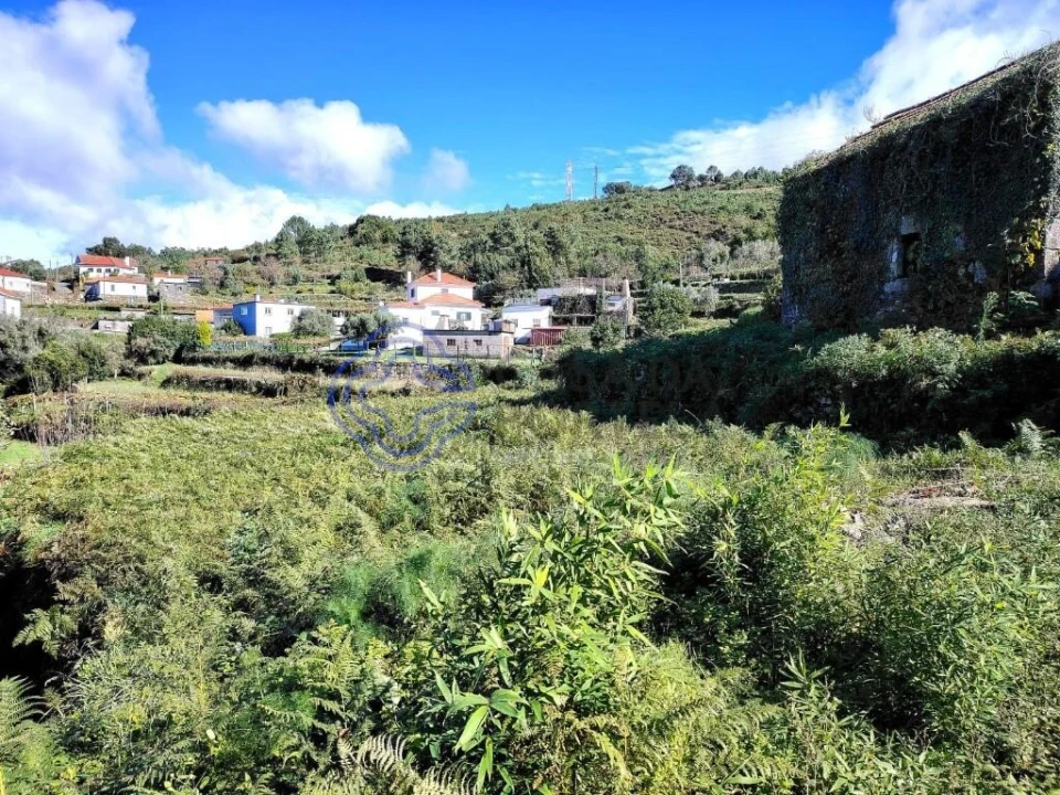 Moradia T3 para Venda em Dem Foto 30