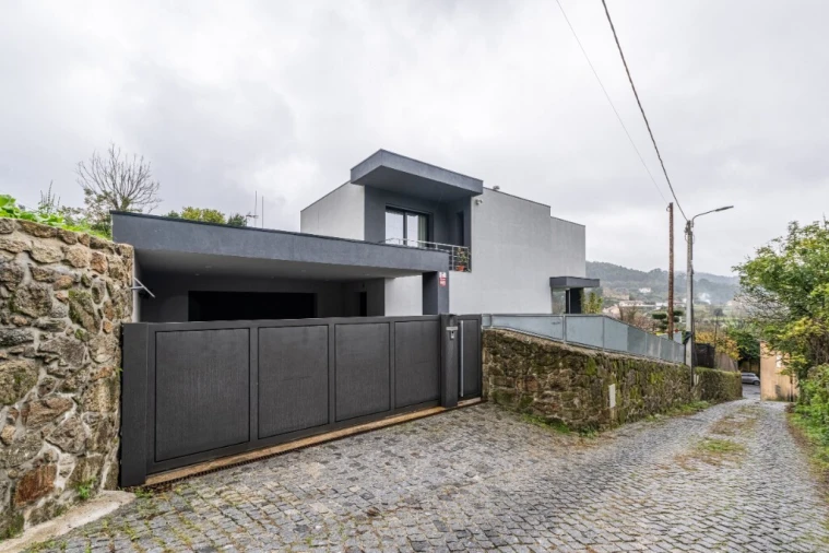 Moradia T3 para Venda em Caldelas, Sequeiros e Paranhos Foto 34