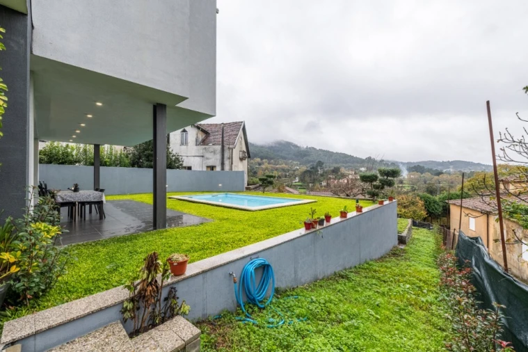 Moradia T3 para Venda em Caldelas, Sequeiros e Paranhos Foto 35