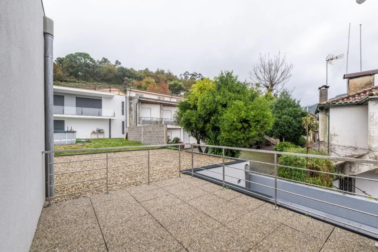 Moradia T3 para Venda em Caldelas, Sequeiros e Paranhos Foto 28