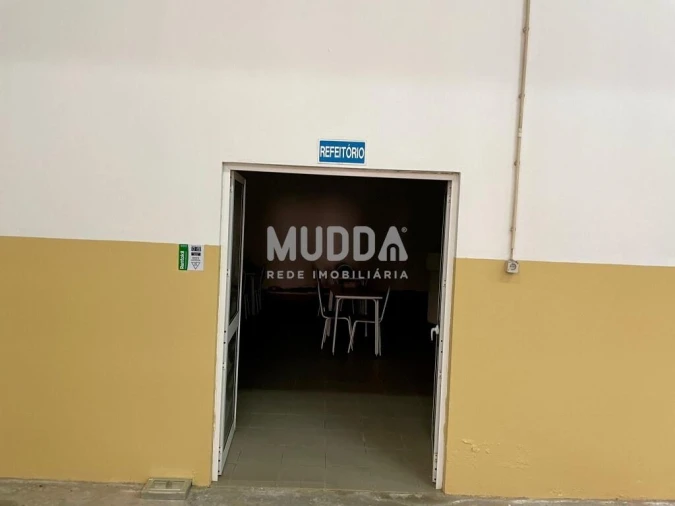 Armazém para Arrendamento em São João de Ver Foto 6