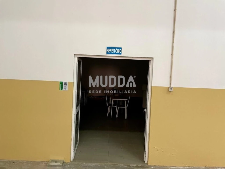 Armazém para Arrendamento em São João de Ver Foto 7