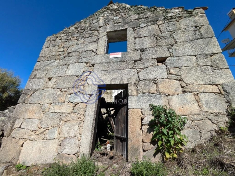 Moradia T1 para Venda em Vila Franca da Serra Foto 8