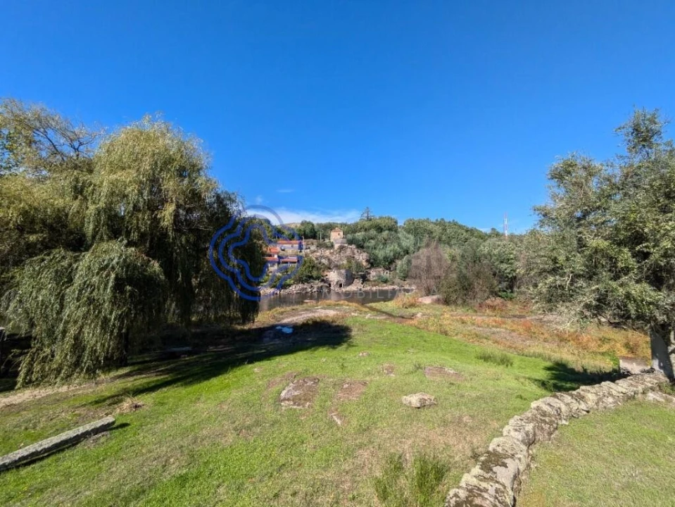 Moradia T1 para Venda em Vila Franca da Serra Foto 14