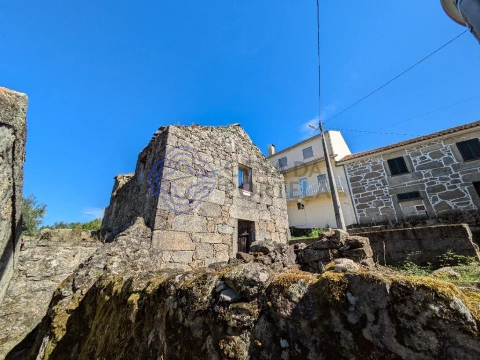 Moradia T1 para Venda em Vila Franca da Serra Foto 3