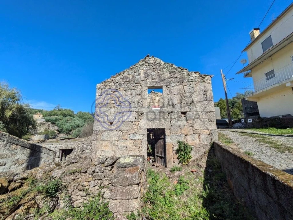 Moradia T1 para Venda em Vila Franca da Serra Foto 2