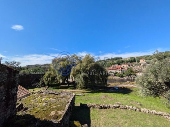 Moradia T1 para Venda em Vila Franca da Serra Foto 17