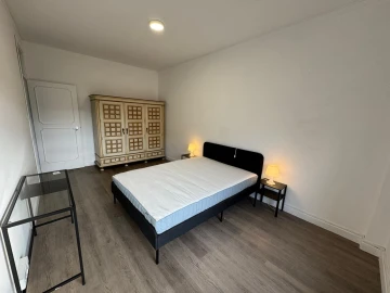 Quarto para Arrendamento em Creixomil