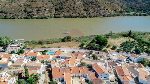 Moradia T0 para Venda em Alcoutim e Pereiro