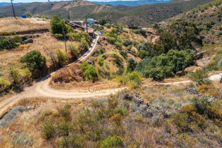 Quinta T0 para Venda em Cachopo Foto 11