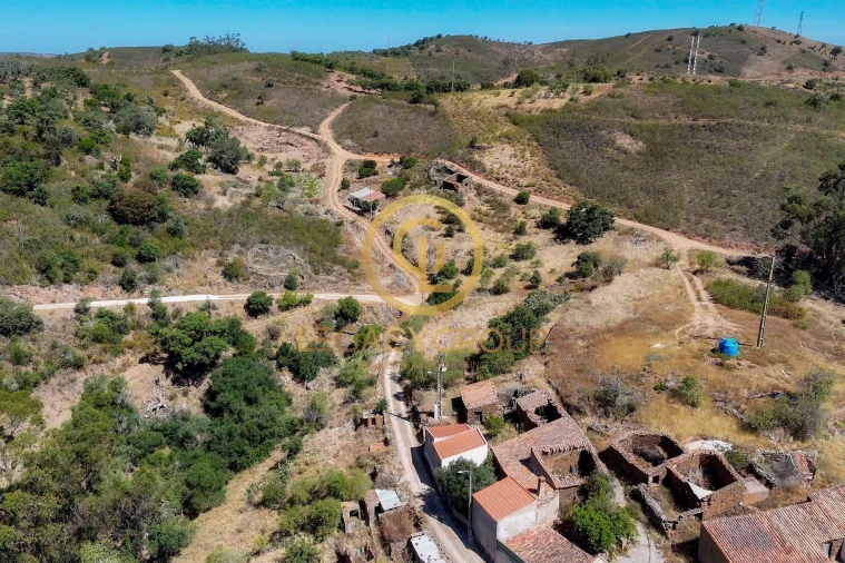 Quinta T0 para Venda em Cachopo Foto 15