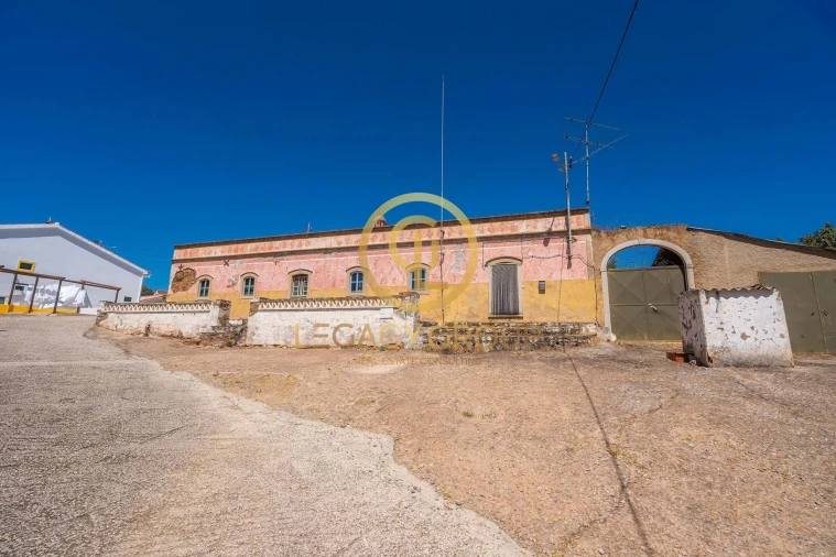 Moradia T6 para Venda em Vaqueiros Foto 18