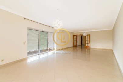 Apartamento T3 para Venda em Quarteira