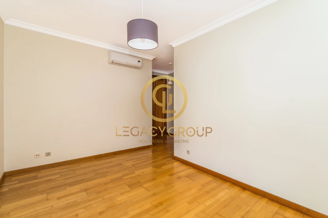 Apartamento T3 para Venda em Quarteira Foto 15