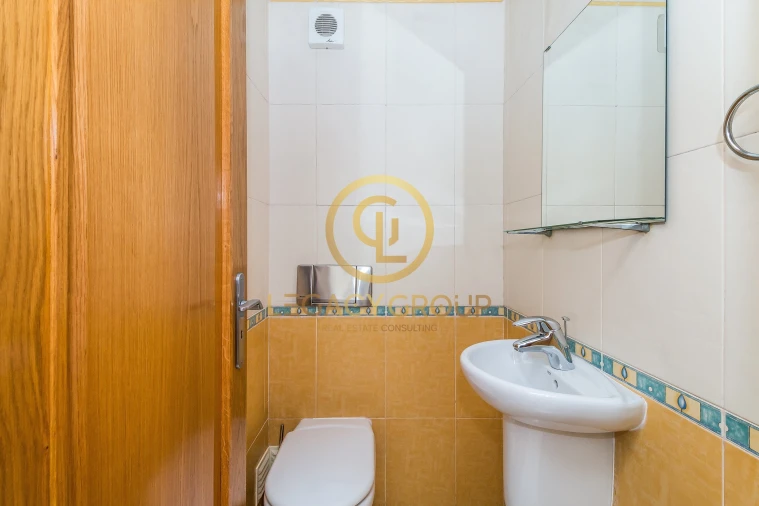 Apartamento T3 para Venda em Quarteira Foto 7