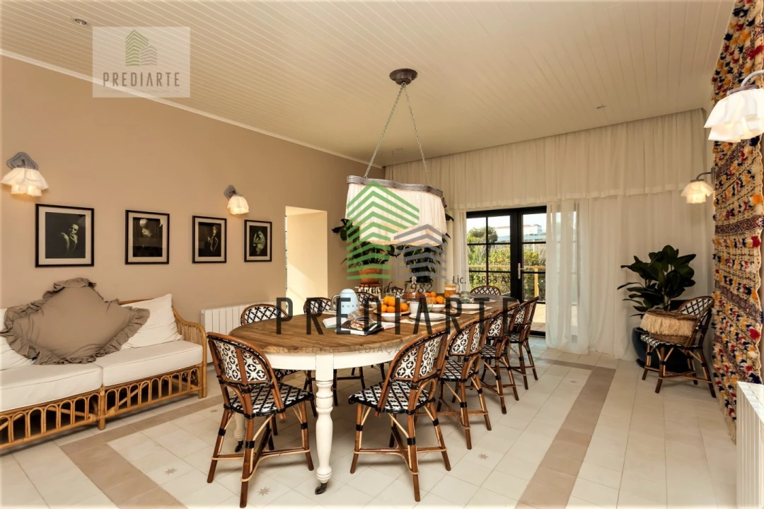 Quinta T6 para Venda em Oliveira do Douro Foto 9