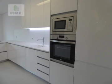 Apartamento T3 para Venda em Cedofeita, Santo Ildefonso, Sé, Miragaia, São Nicolau e Vitória