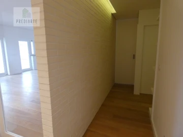 Apartamento T3 para Venda em Cedofeita, Santo Ildefonso, Sé, Miragaia, São Nicolau e Vitória