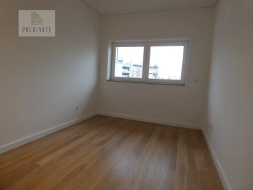 Apartamento T3 para Venda em Cedofeita, Santo Ildefonso, Sé, Miragaia, São Nicolau e Vitória