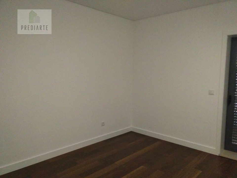 Apartamento T4 para Venda em Cedofeita, Santo Ildefonso, Sé, Miragaia, São Nicolau e Vitória Foto 10