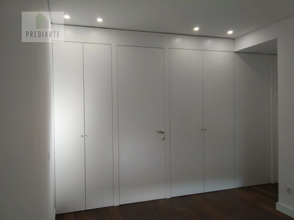 Apartamento T4 para Venda em Cedofeita, Santo Ildefonso, Sé, Miragaia, São Nicolau e Vitória Foto 12