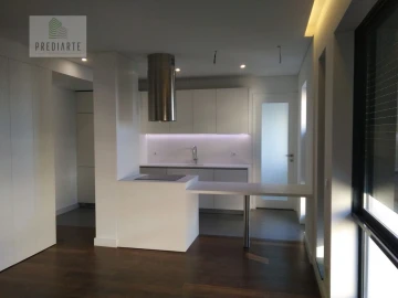 Apartamento T4 para Venda em Cedofeita, Santo Ildefonso, Sé, Miragaia, São Nicolau e Vitória