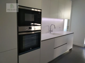 Apartamento T4 para Venda em Cedofeita, Santo Ildefonso, Sé, Miragaia, São Nicolau e Vitória