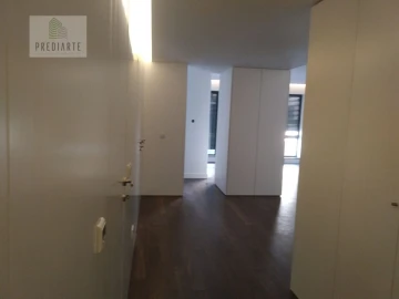 Apartamento T4 para Venda em Cedofeita, Santo Ildefonso, Sé, Miragaia, São Nicolau e Vitória