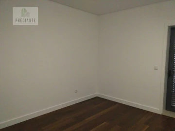 Apartamento T4 para Venda em Cedofeita, Santo Ildefonso, Sé, Miragaia, São Nicolau e Vitória
