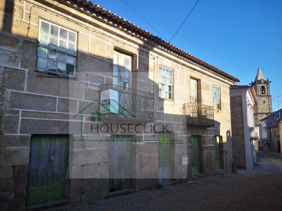 Moradia T4 para Venda em Casteleiro Foto 5