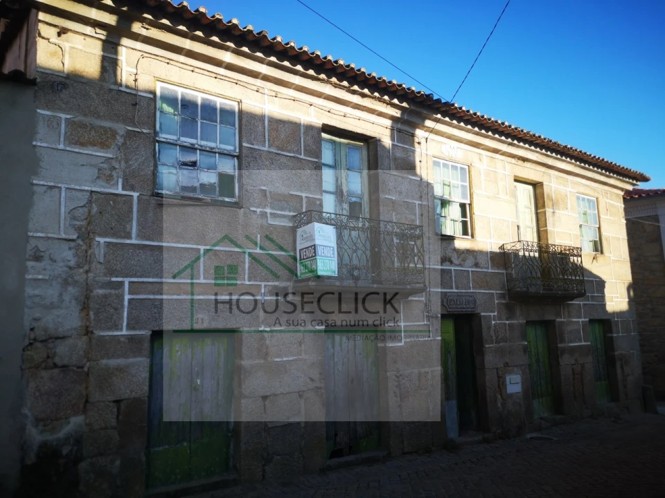 Moradia T4 para Venda em Casteleiro Foto 3