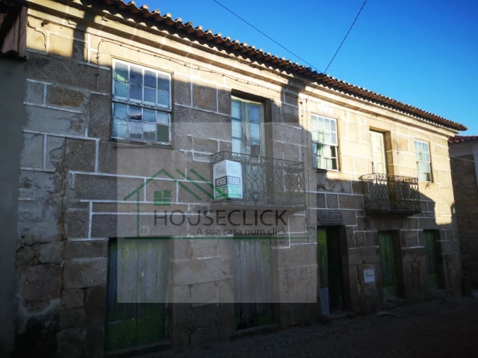 Moradia T4 para Venda em Casteleiro Foto 3