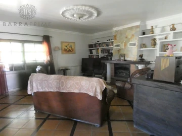 Moradia T4 para Venda em Albufeira e Olhos de Água