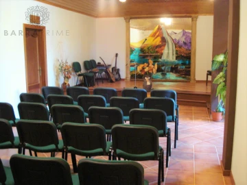Moradia T5 para Venda em Faro (Sé e São Pedro)