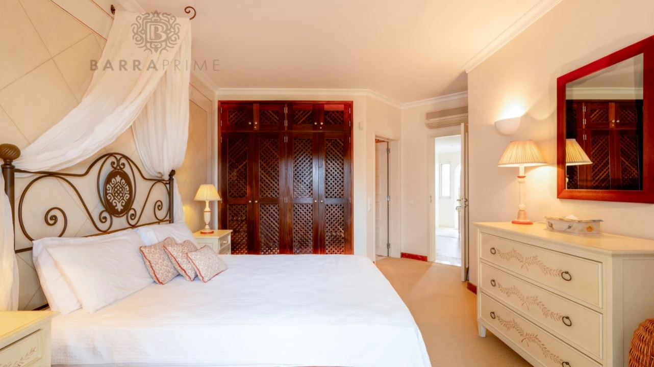 Apartamento T2 para Venda em Almancil Foto 6