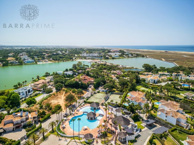 Apartamento T2 para Venda em Almancil Foto 15