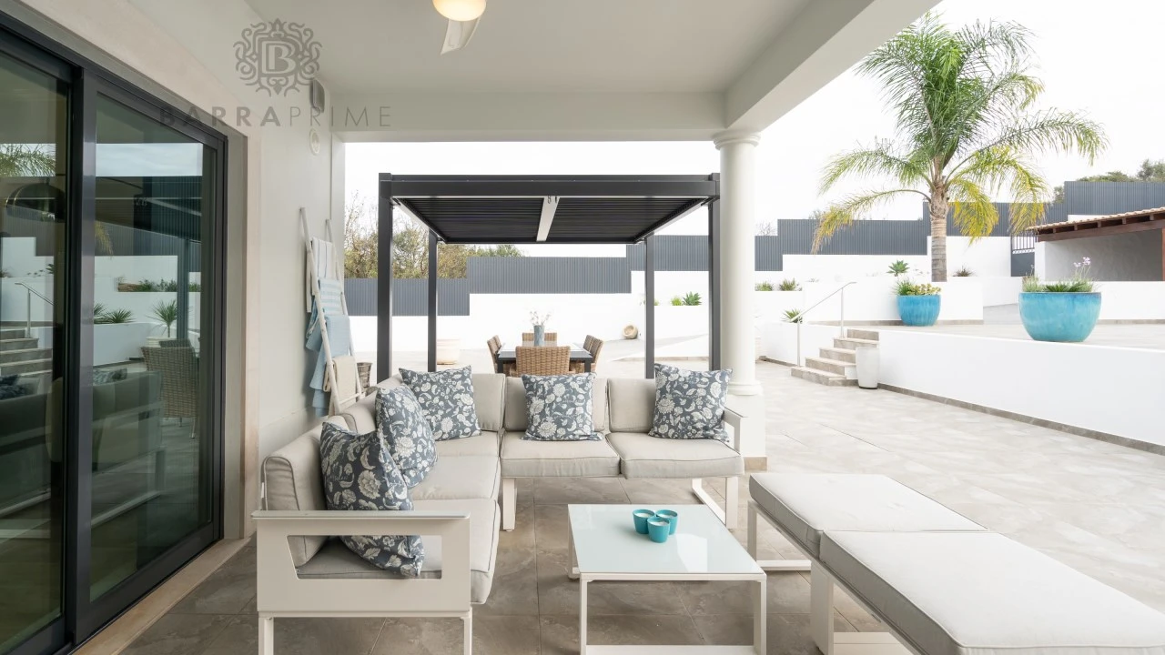 Moradia T5 para Venda em Boliqueime Foto 13