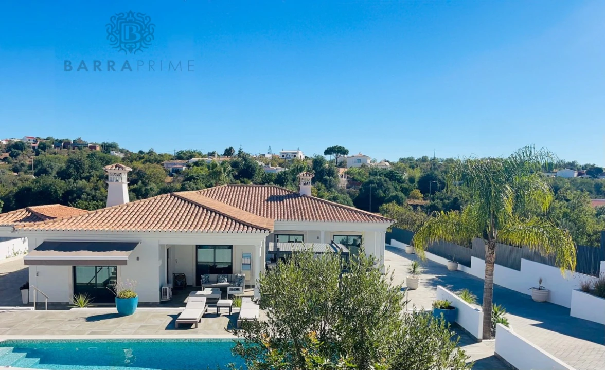 Moradia T5 para Venda em Boliqueime Foto 12